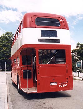 Photo09.JPG (56079 bytes)