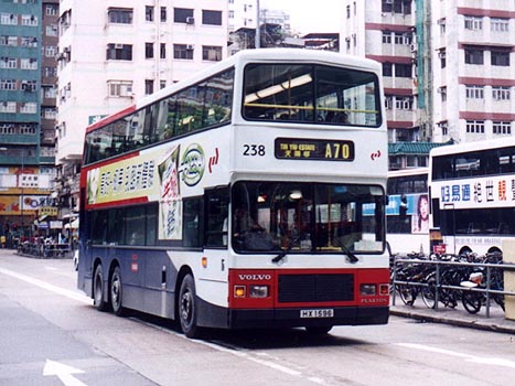 Photo121.JPG (56339 bytes)